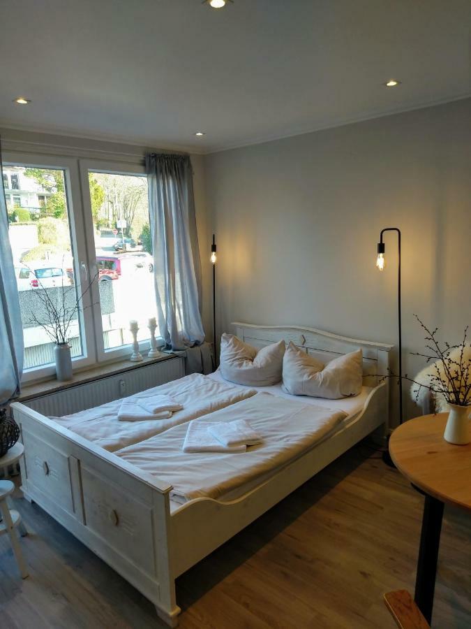 Apartment Strandkorb กลึคส์บวร์ก ภายนอก รูปภาพ